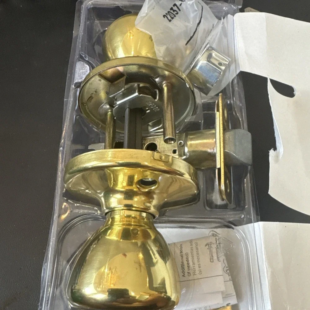 Kwikset 200 Tylo Door Knob Set Hall & Closet Polished Brass 92001-513